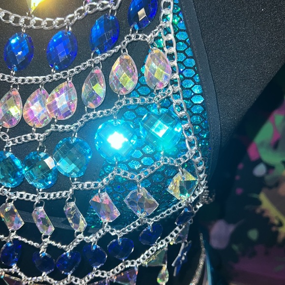 New Bikini Rave/ swim Top - Picture 10 of 12